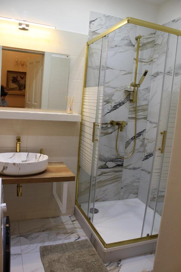 Stunning Charles Bridge Apartment Πράγα Εξωτερικό φωτογραφία