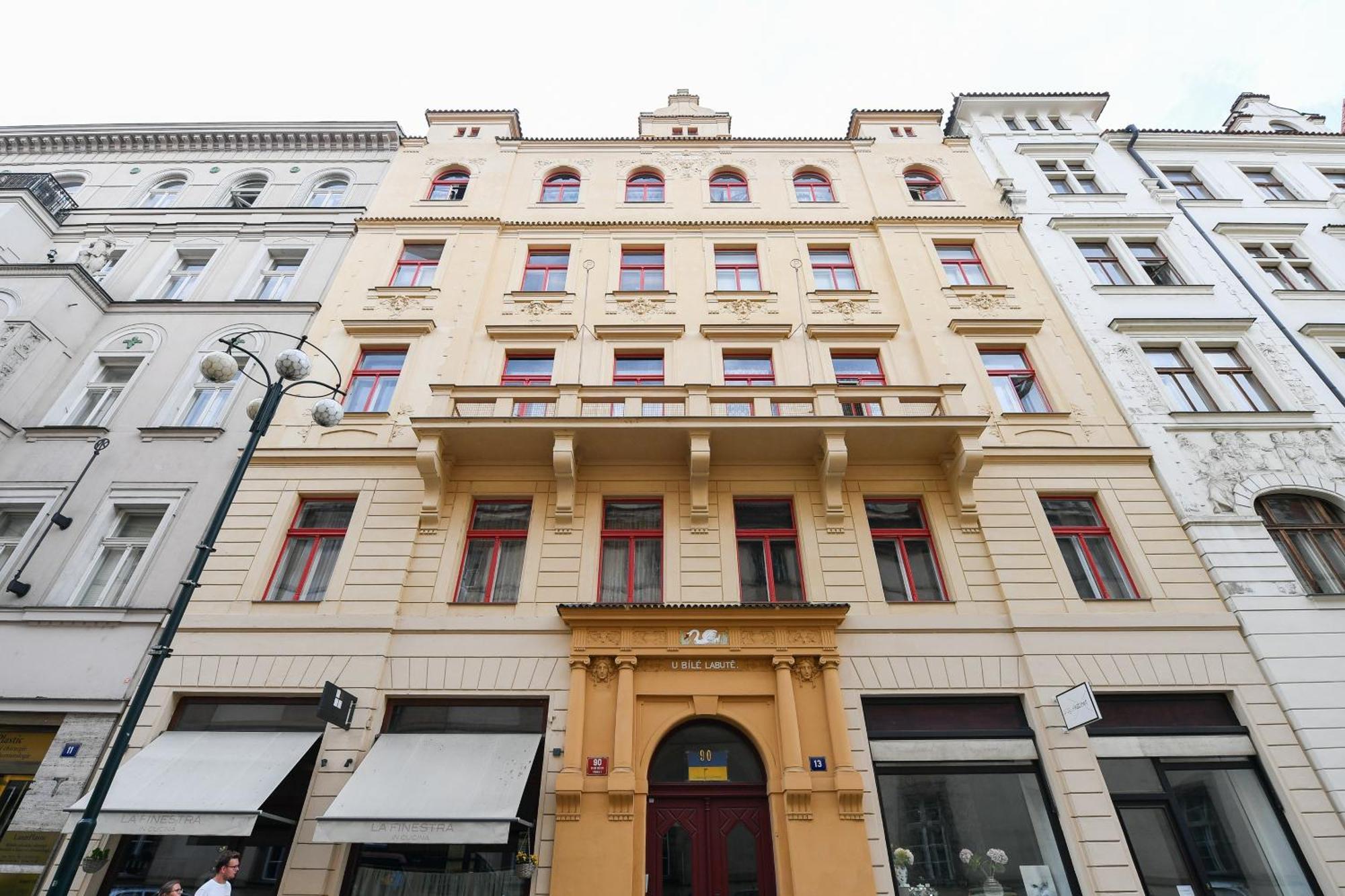 Stunning Charles Bridge Apartment Πράγα Εξωτερικό φωτογραφία